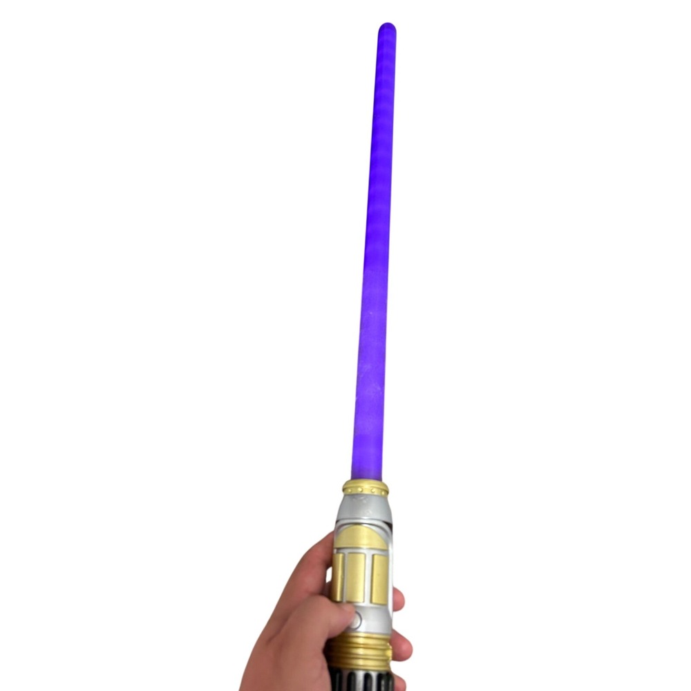 Disney Store Star Wars Mace Windu Purple Lightsaber Toy Silver Gold Hilt LFL